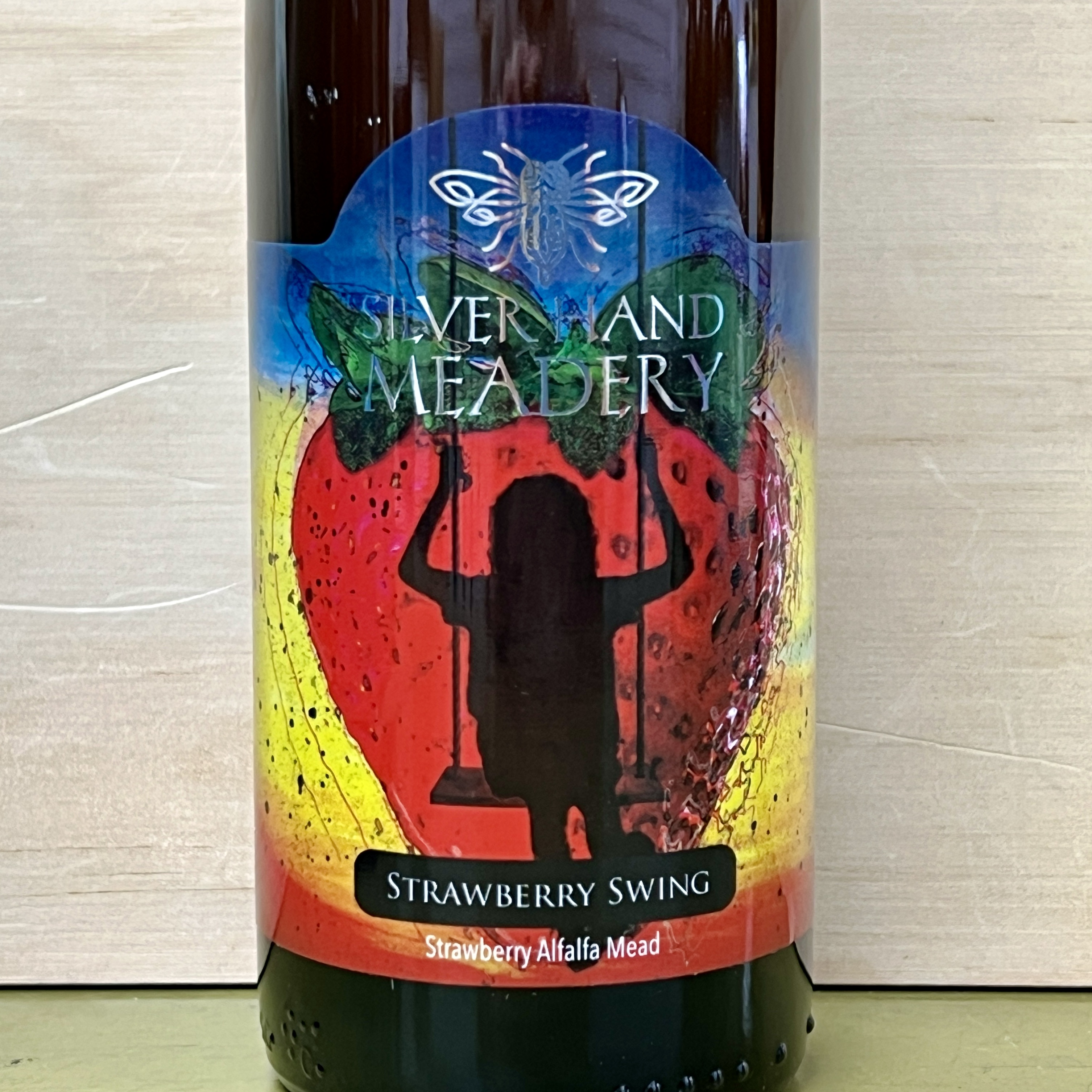 Silver Hand Meadery Strawberry Swing Mead 500 ml - Click Image to Close