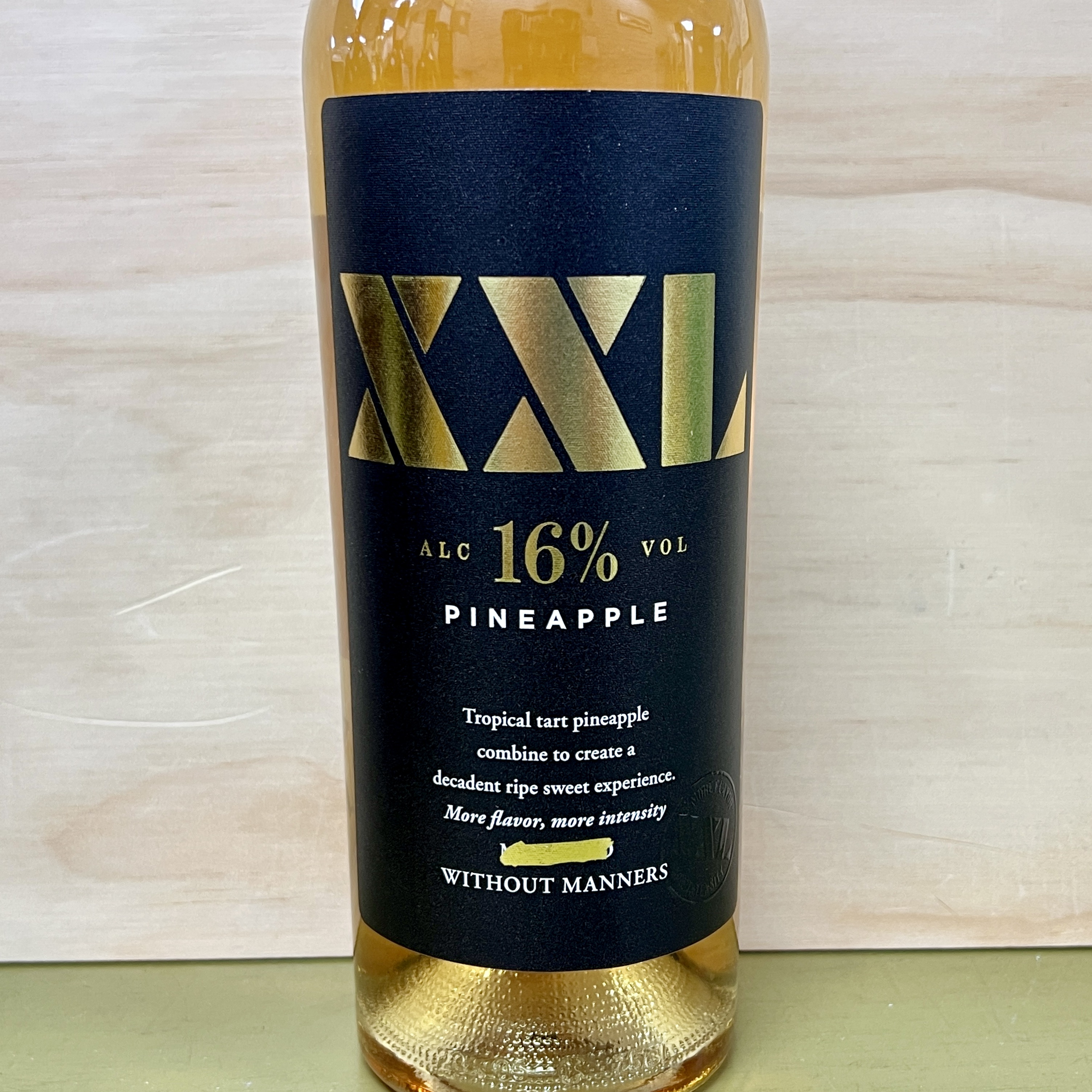 XXL Pineapple Moscato - Click Image to Close