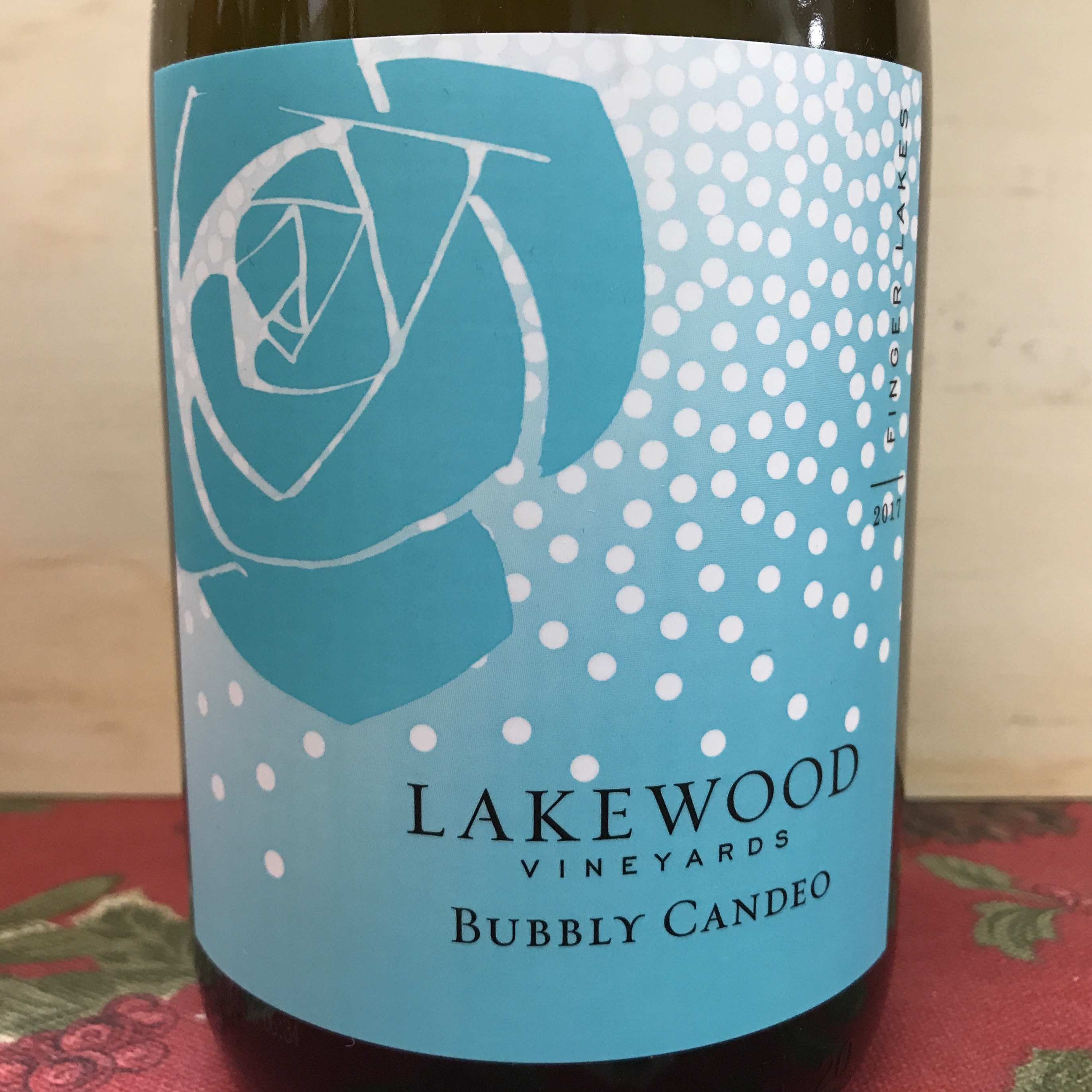 Lakewood Vineyards Bubbly Candeo