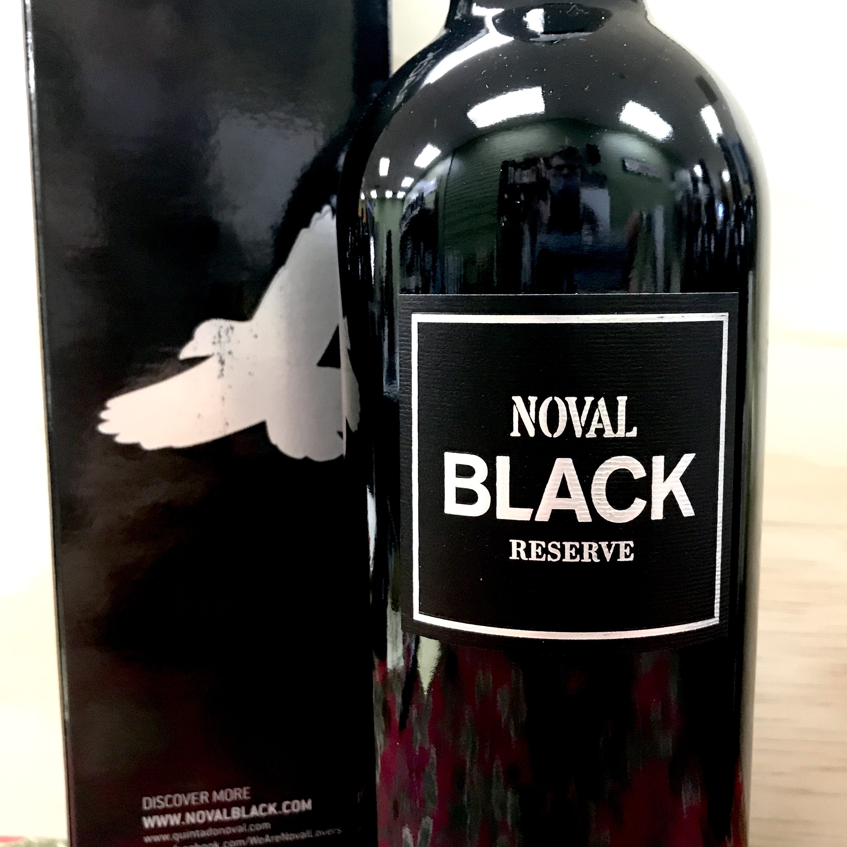 Noval Black Port NV